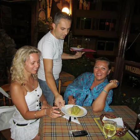 Gerdjika Hotel *